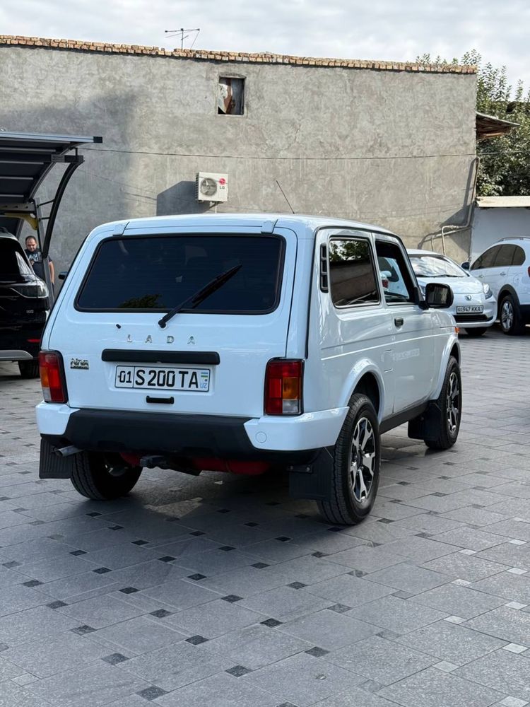 Niva urban full 2021 yil 62.000 km