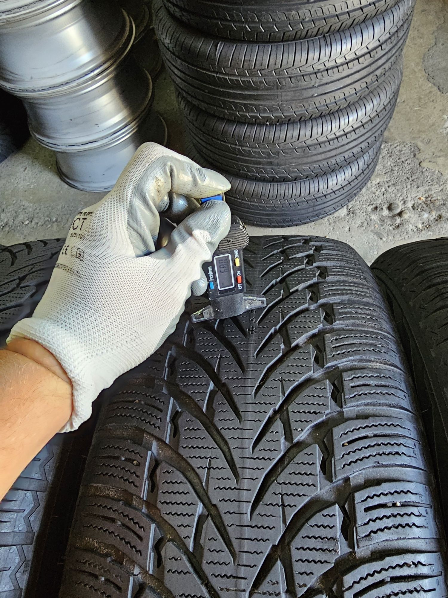 4 anvelope iarna 235 60 18 Nokian 2021