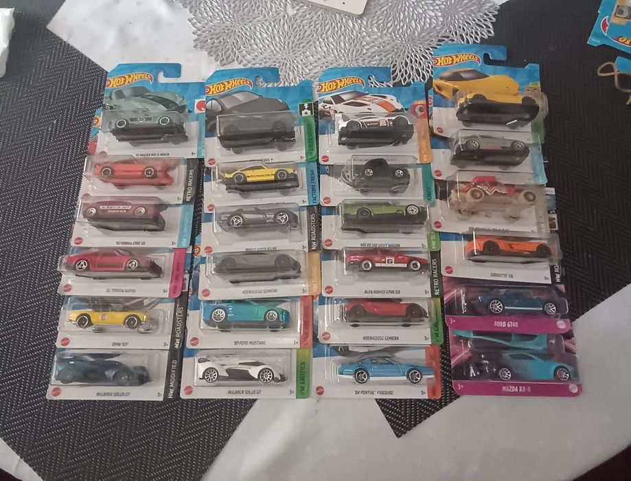 Hot wheels колички