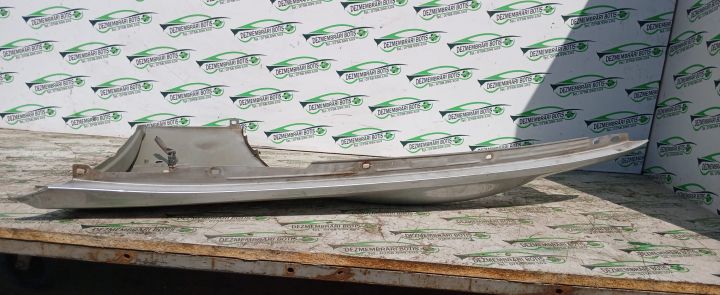 Aripa fata dreapta BMW Seria 3 E46