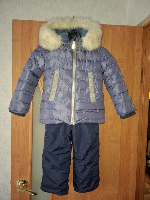 Продам костюм детский зимний.