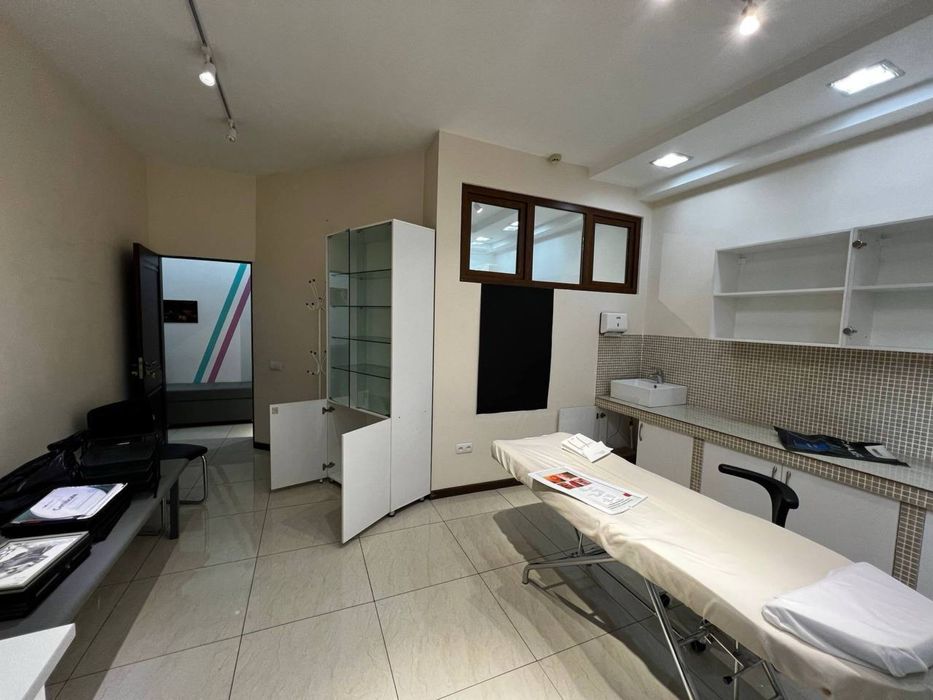 Шевченко | Мирабад - Сдается в аренду помещение вдоль дороги 180м2