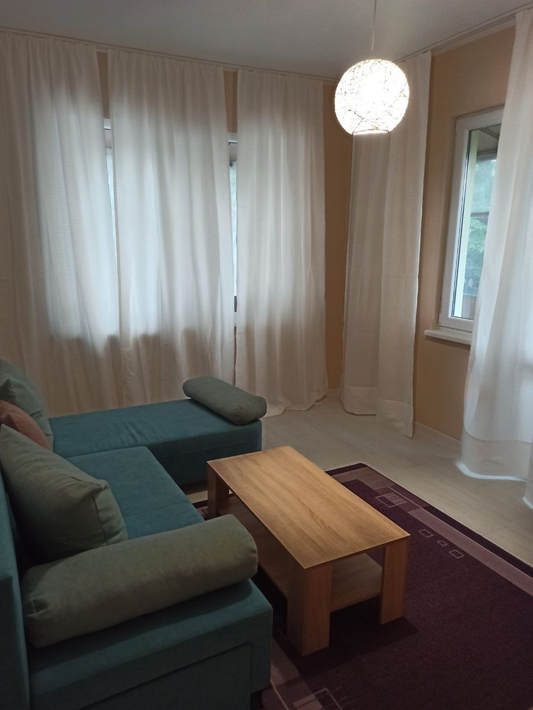 Продава се Двустаен апартамент в Казанлък - 65 кв.м за 4 €/кв.м - Снимка #1