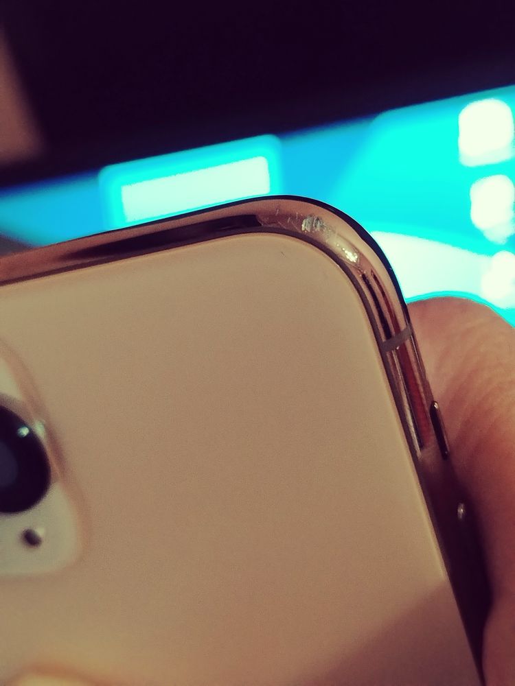 iPhone 11 pro yaxshi tutilgan