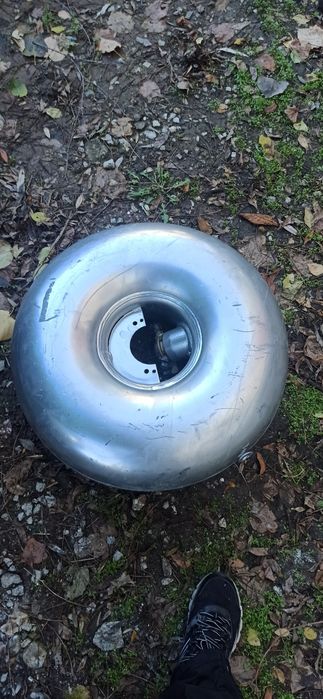 Газова Бутилка тип резервна гума