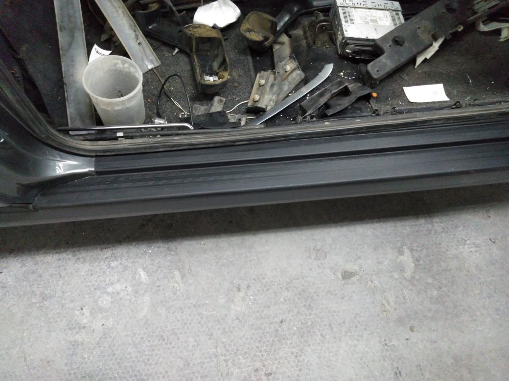 За AUDI 80 купе лайсни за праговете състояние нови материал fiberglas