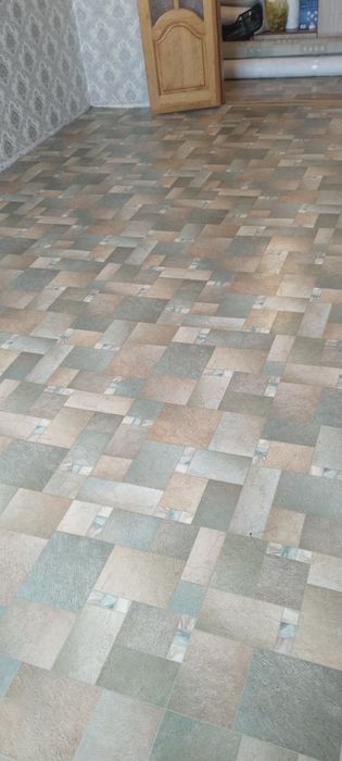 Продам линолеум б/у  20000