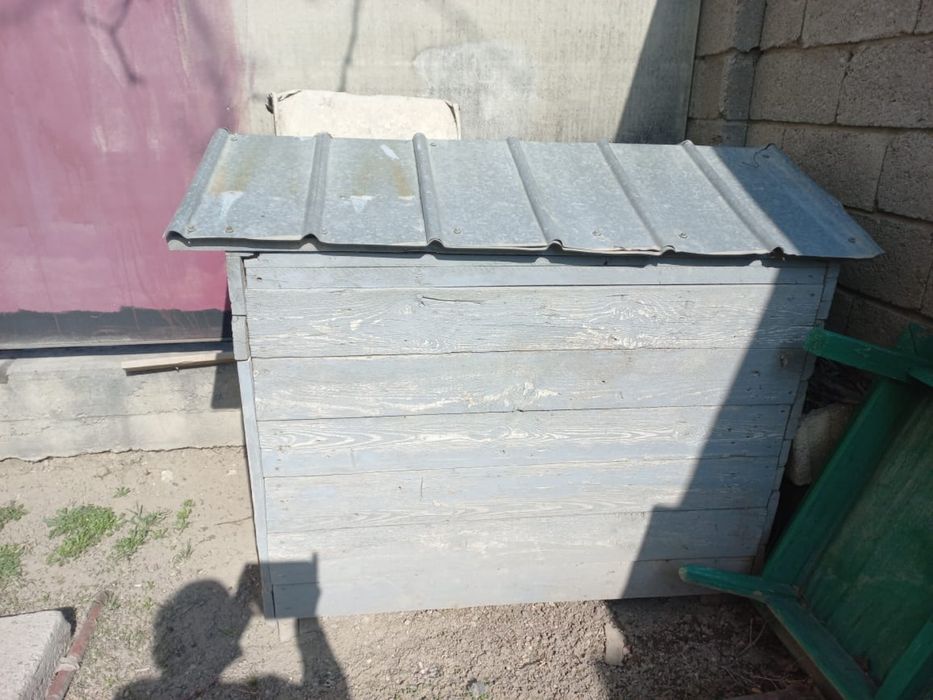 Продается домик для собак