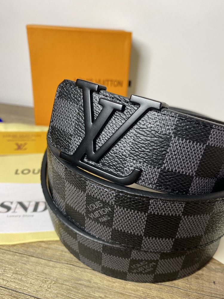 Curea Louis Vuitton piele canvas 100% cutie inclusă