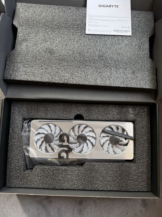 Видео карта Gigabyte 3060 Vision