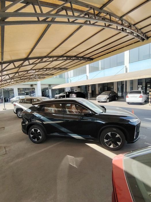 Dongfeng Aeolus L7 Hybrid
