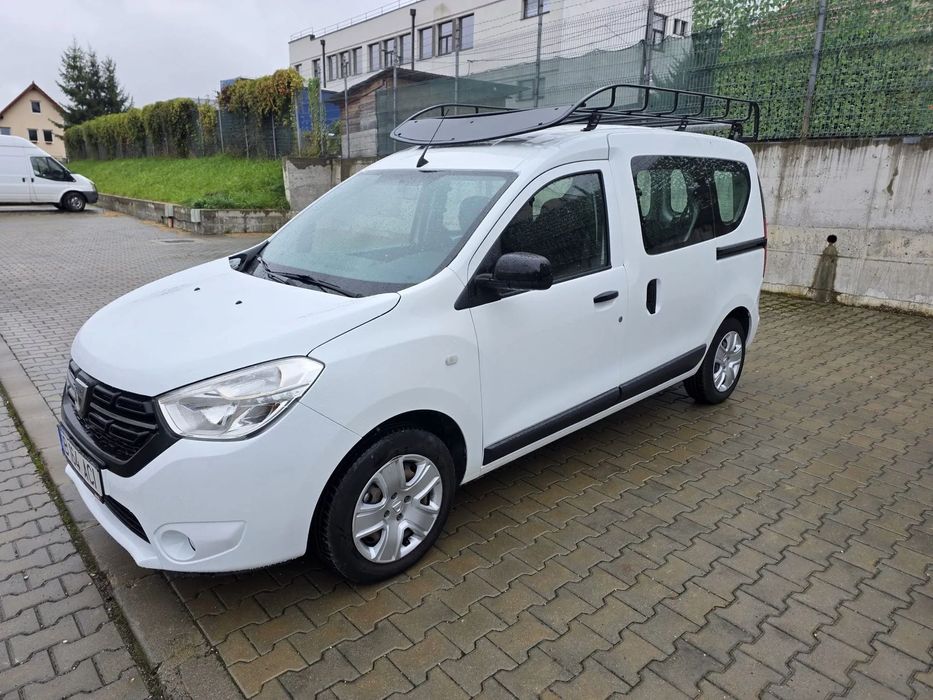 Dacia Dokker Masina se prezinta intr-o stare foarte buna, cu intretinere atenta, pe