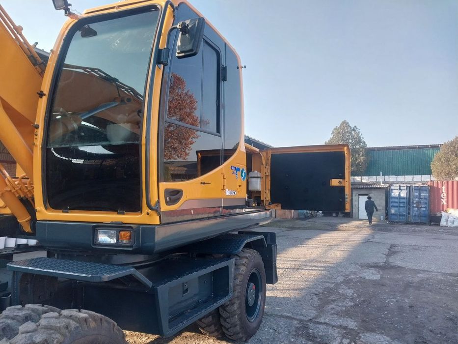 Продается Экскаватор Hyundai Robex