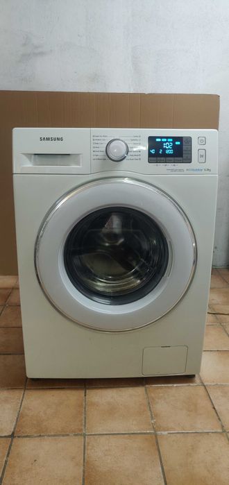 Masina de spalat haine Samsung Slim / ingust