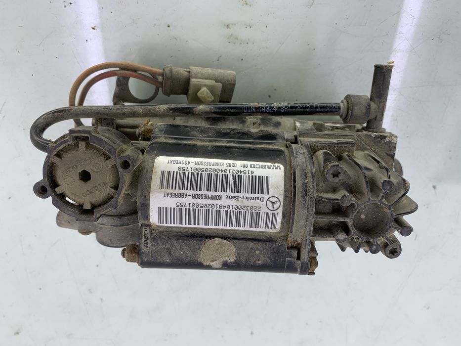 Dezmembrez Compresor suspensie aer de pe Mercedes-Benz e class w212