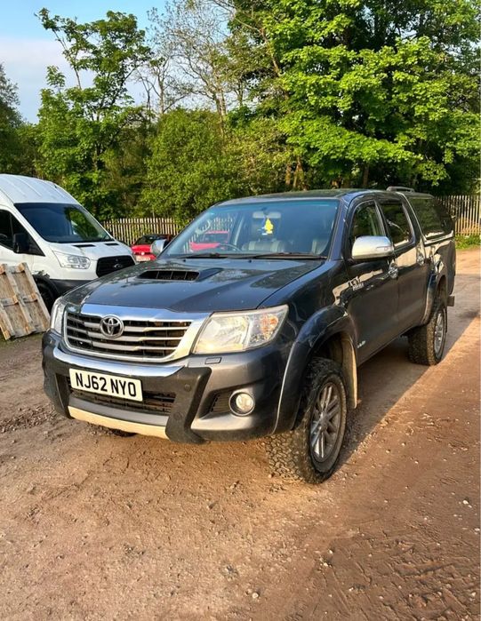 Dezmembrez Toyota Hilux 3.0 Invincible manual 2012-2015 1KD-FTV