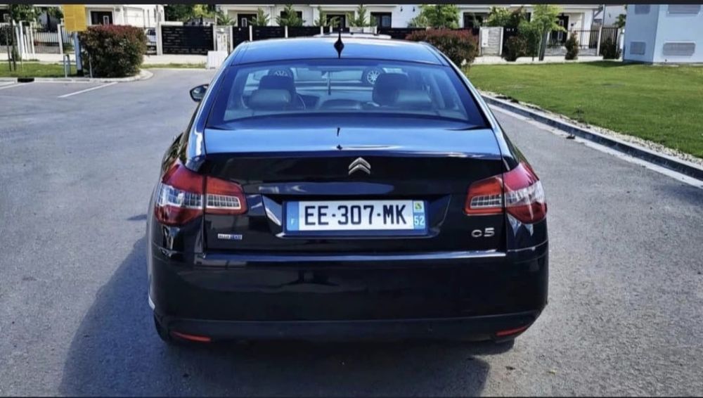 Vând Citroen C5.