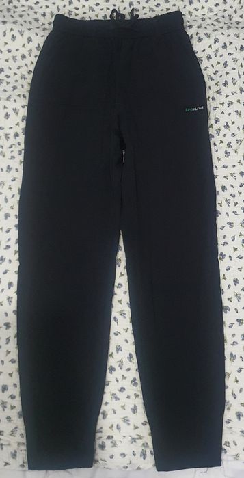 Pantaloni sport HLFGR