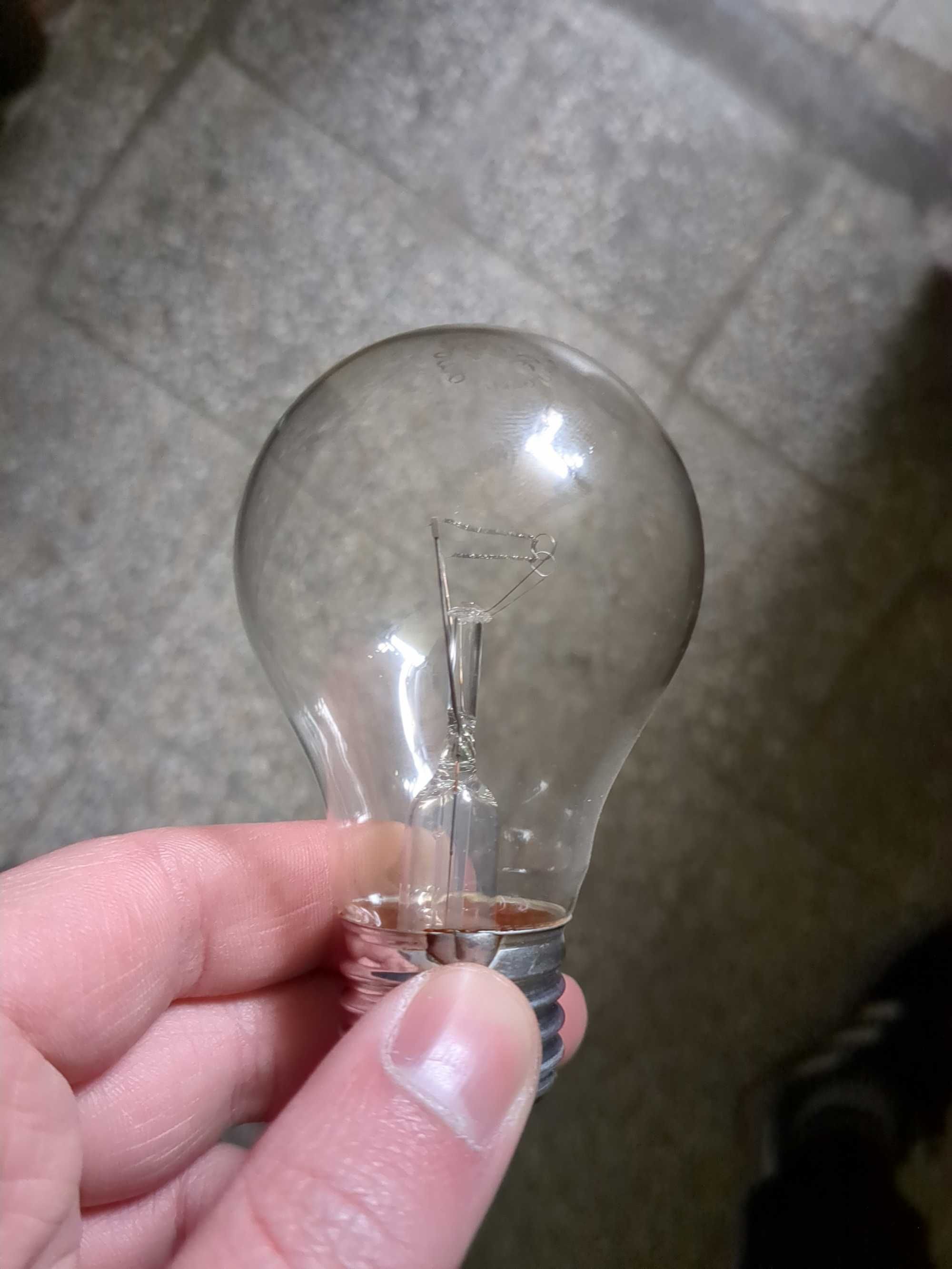 Крушки с нажежаема жичка E27 60W и 75W
