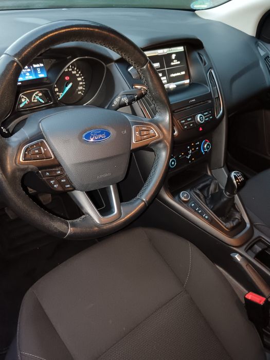 Vând Ford Focus Business 1.0 ecoboost 2016 euro6