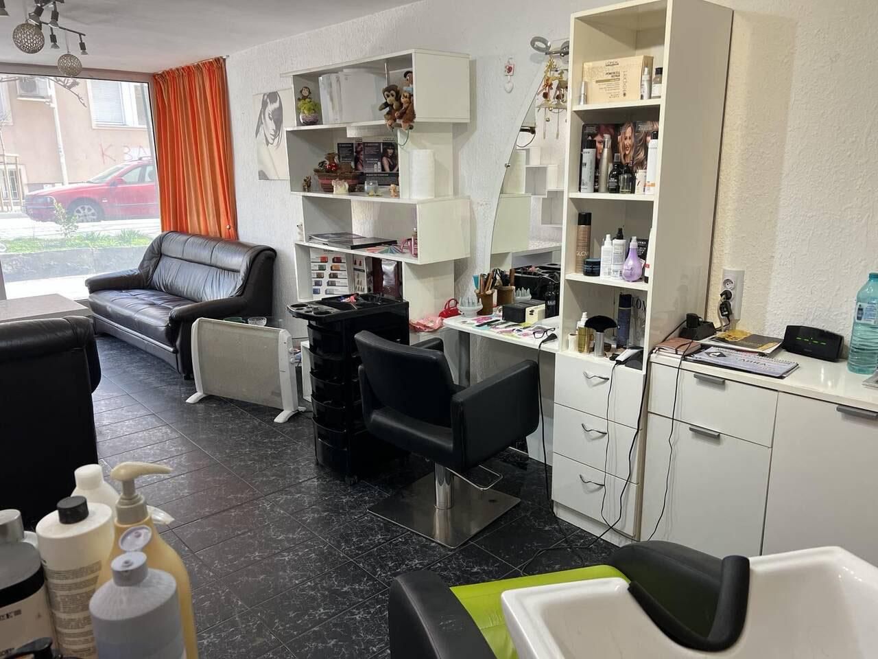 Дава се под наем Магазин в Бургас, Възраждане - 25 кв.м за 244.8 € - Снимка #1