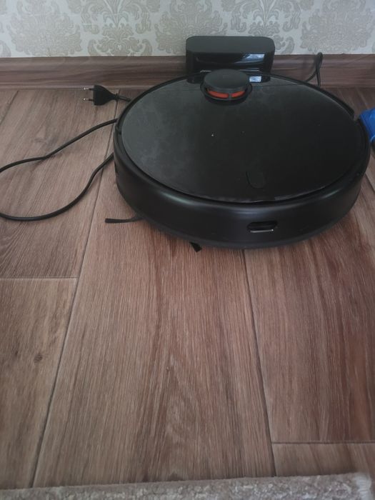 Продам робот пылесос
