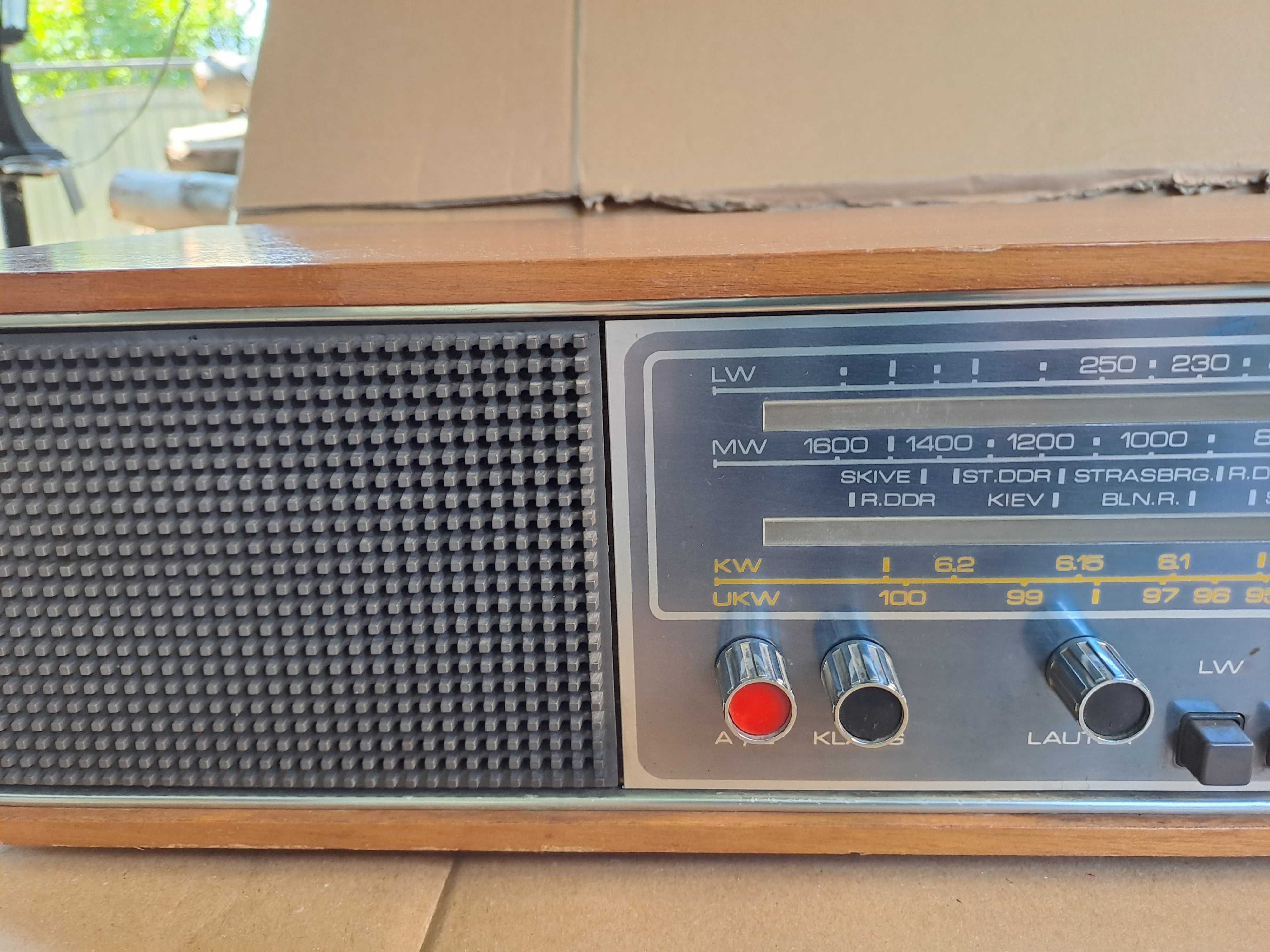 Radio casetofon Prominent Duo 200 functional an 1974