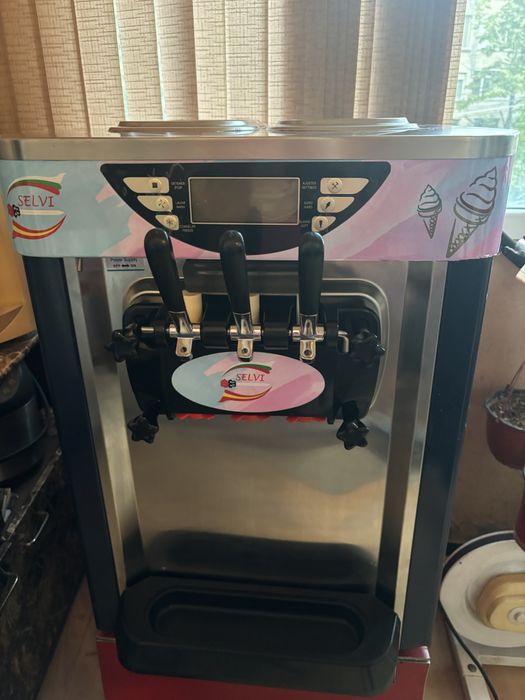 Монофазна машина за сладолед