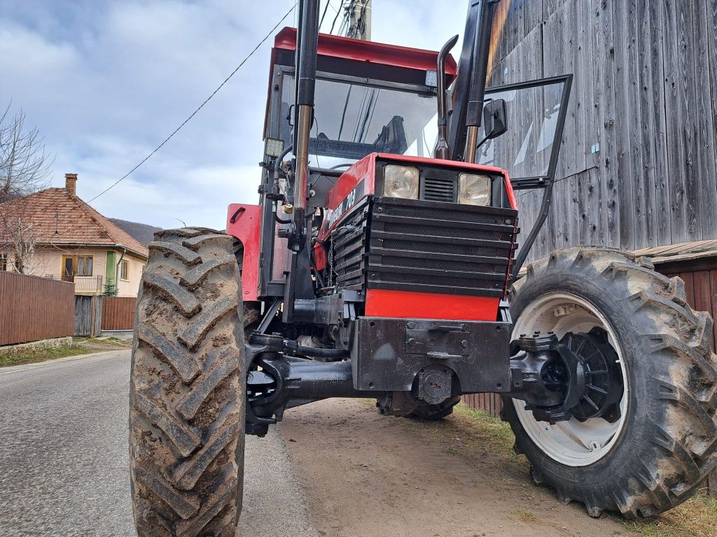 Tractor Utb 703 4x4  fabricat la Brasov