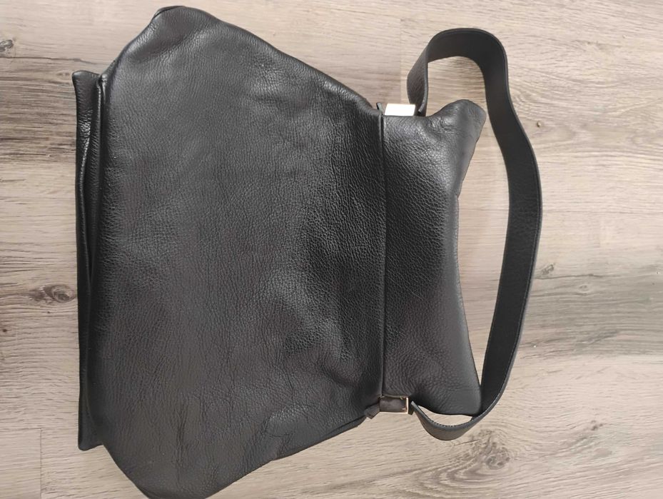 Голяма черна чанта от естествена кожа