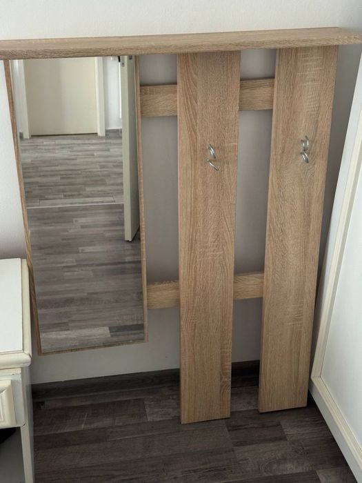 Mobilier pentru hol cu oglindă