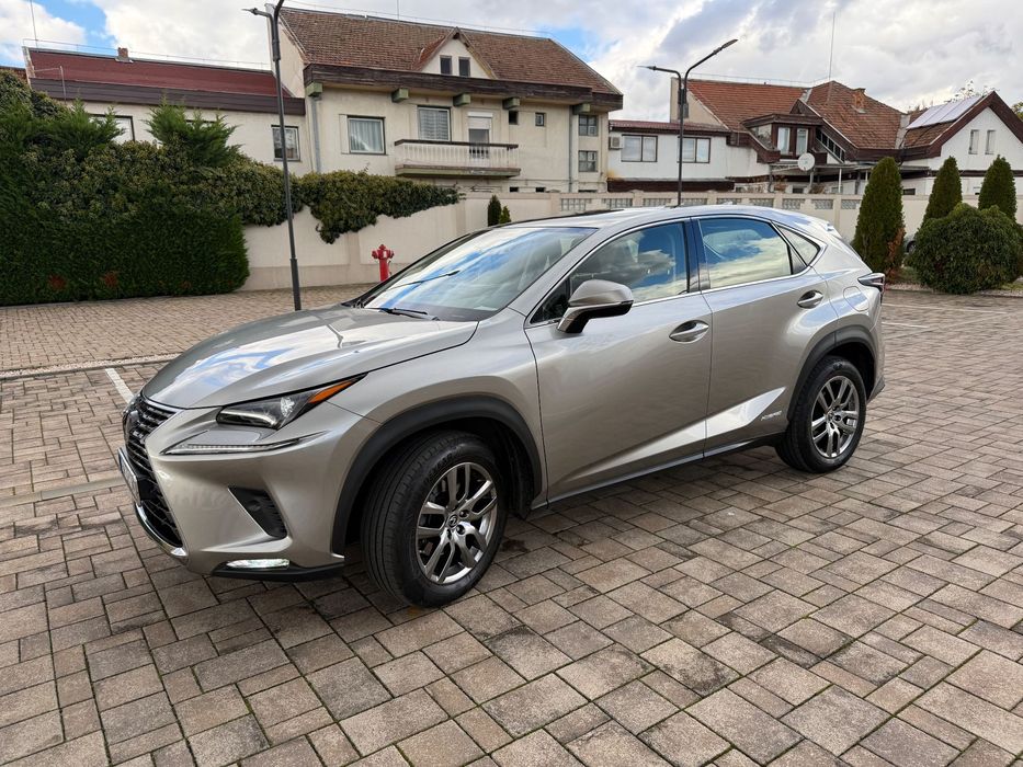 Lexus Seria NX