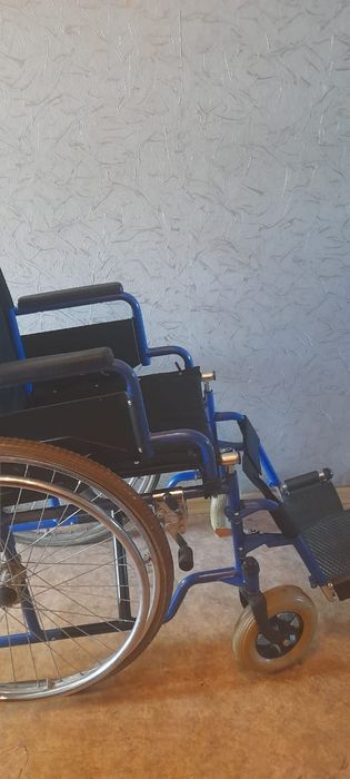 Продам коляску для инвалидов