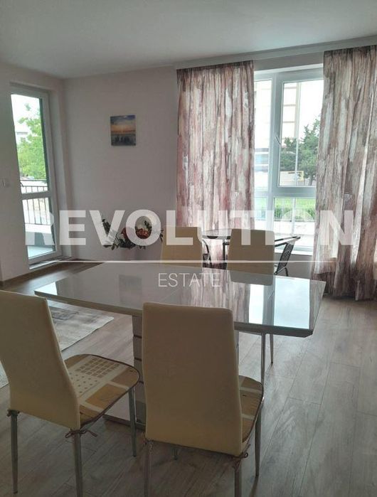 Двустаен апартамент в района на Ален Мак!