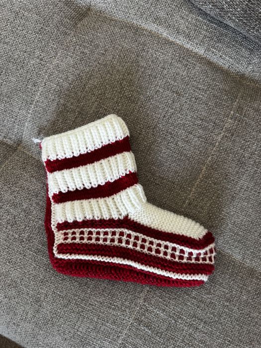 Вязаные носки размера 37-38