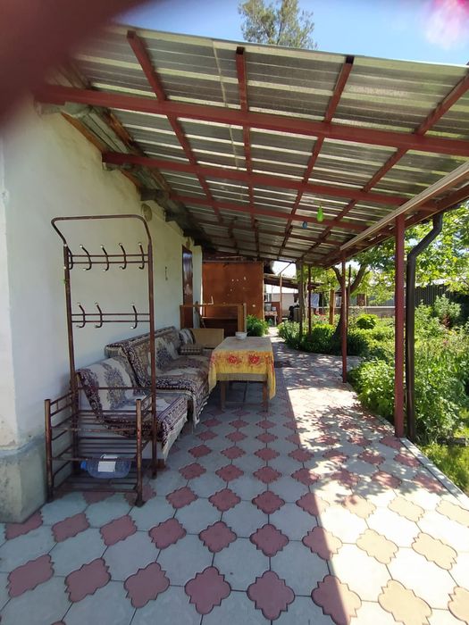 Продается дом,в посёлке городского типа.