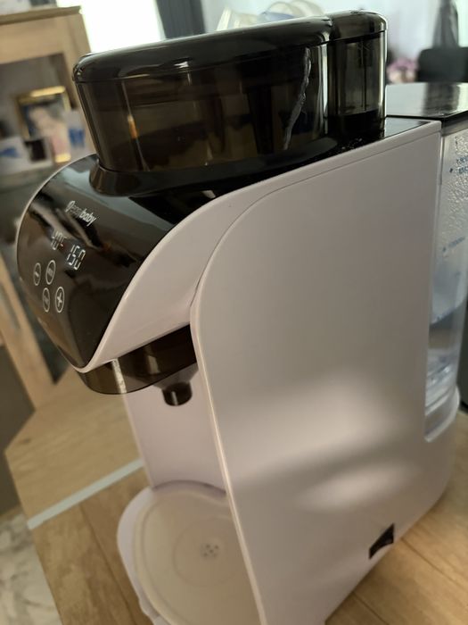 Машина за адаптиряно мляко Easy Baby