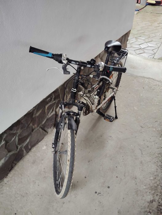 Bicicleta de vinzare