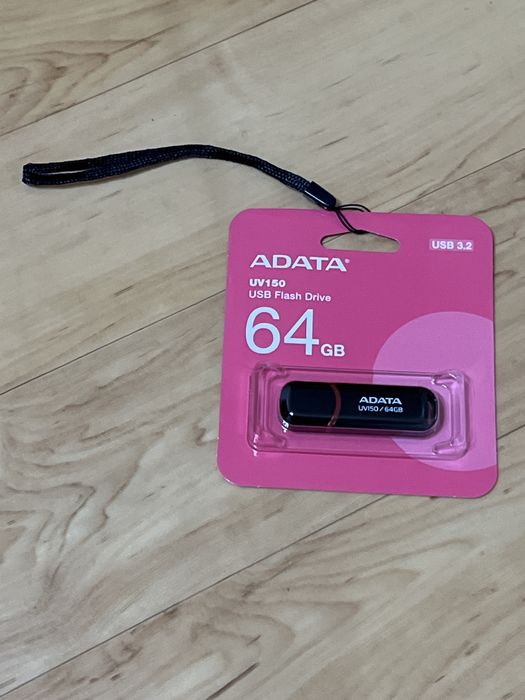 Флешка. USB 3.2 ADATA; 64 Gb
