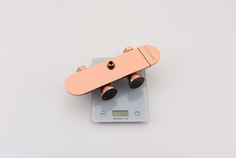 Интелигентна душ система Rose Gold с термостат и LED дисплей D47