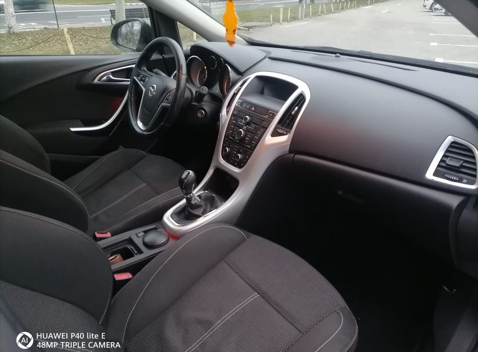 Opel astra j 1.6 turbo Gpl 2010 Euro5 jante navi senzori itp asg fisca