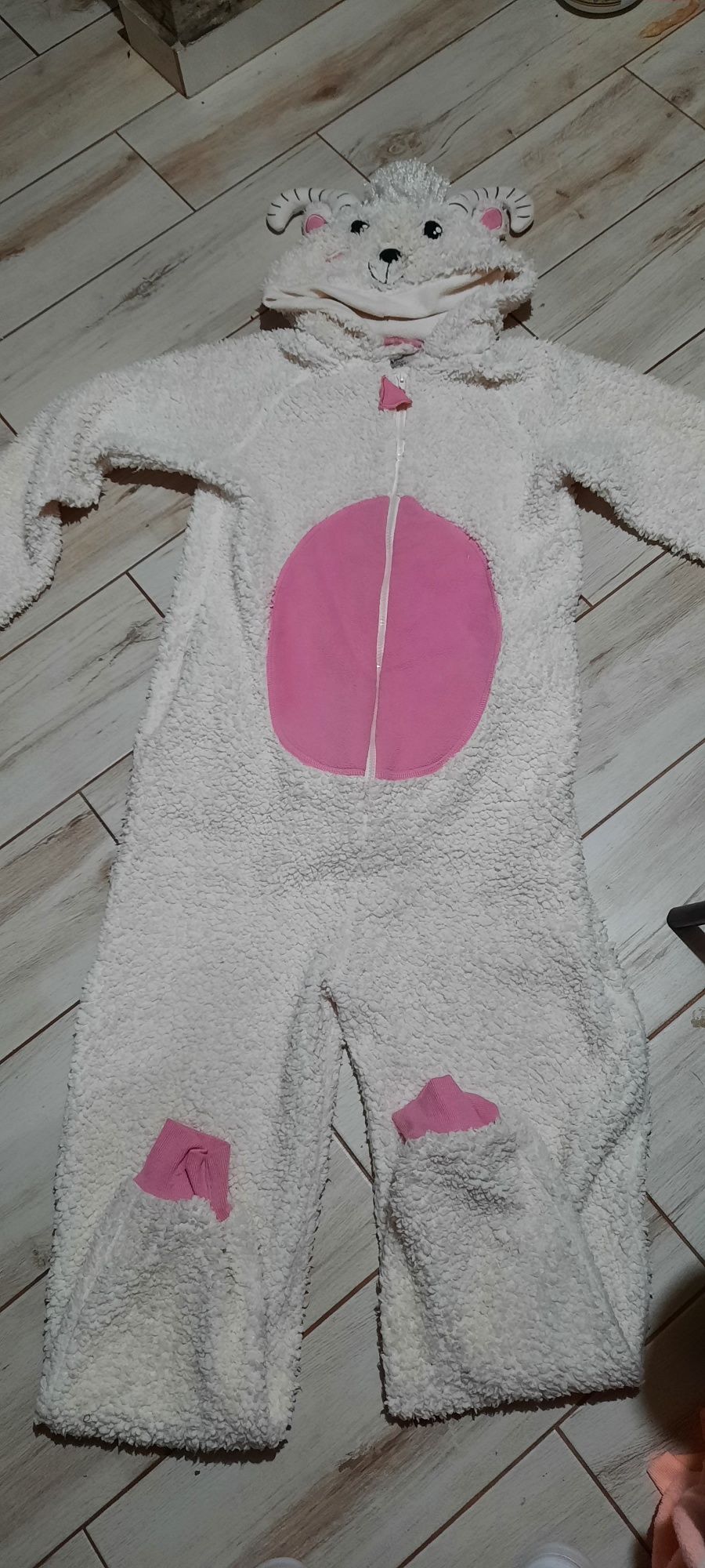 Vand salopeta dama  animalut
