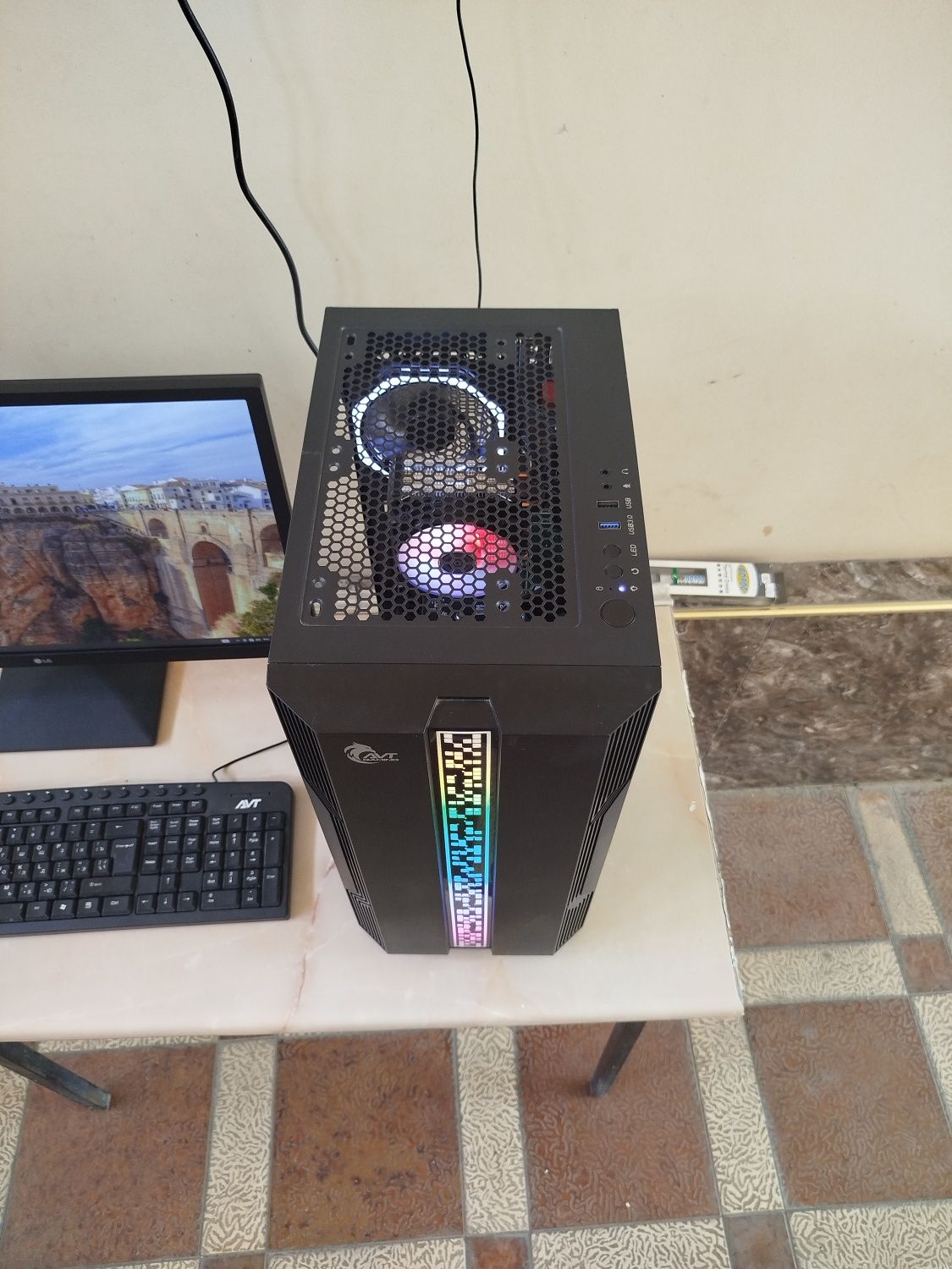 Игровой Компьютер новейшего поколения H610 i3 12100F 8/256/500Gb RX550