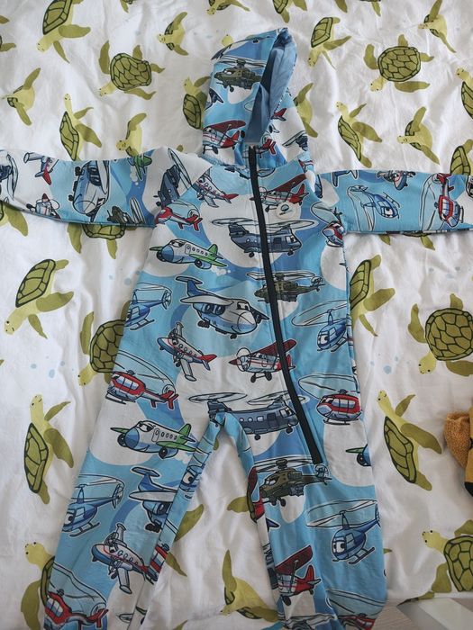 Vând salopeta impermeabila-calduroasa kids care mărimea 104