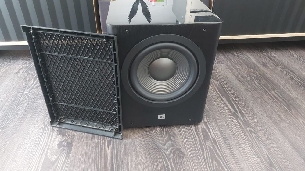 Vand subwoofer JBL SUB 250P/230 - 200W RMS