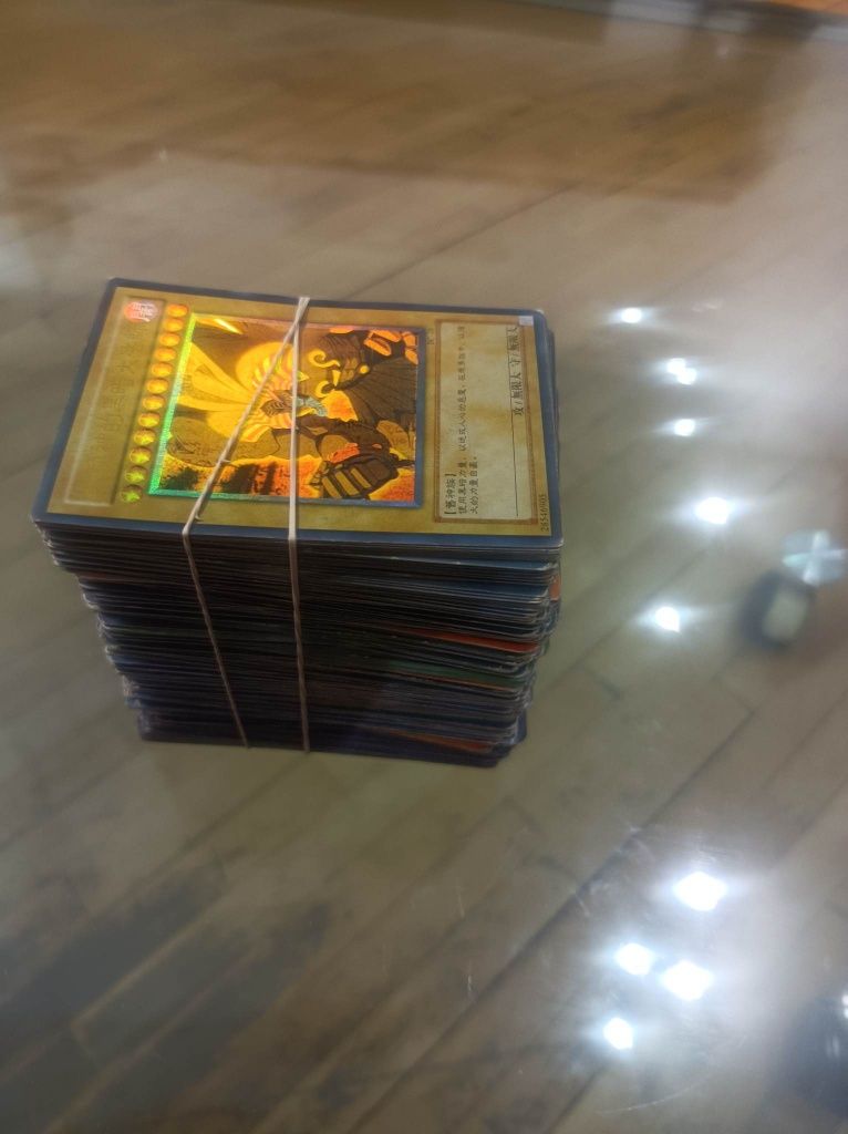 Продавам карти Yugioh ,  Naruto , Дуел Мастър и Дисни Пиксар