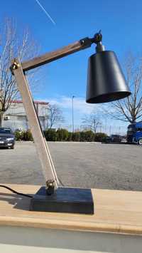 Lampă de Birou Articulată, Design Industrial. Materiale metal și lemn