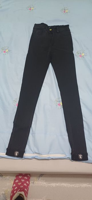Джинсы размеры s-m.