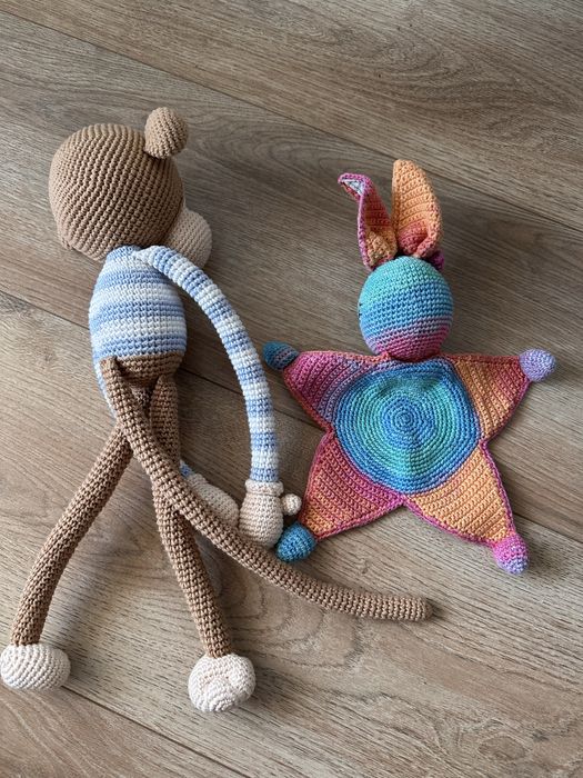 Jucarie iepuras crosetata, amigurumi