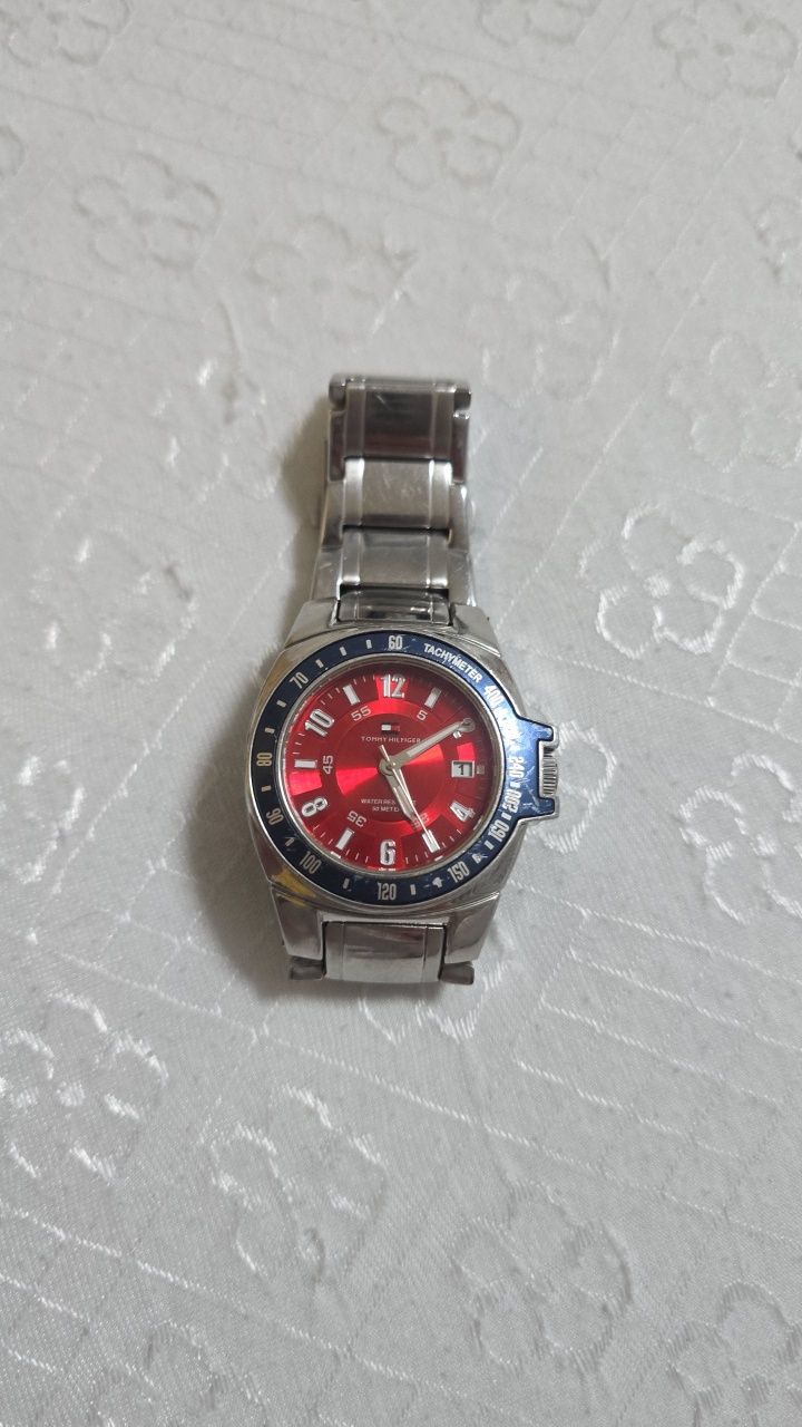 Часовник tommy hilfiger f90271